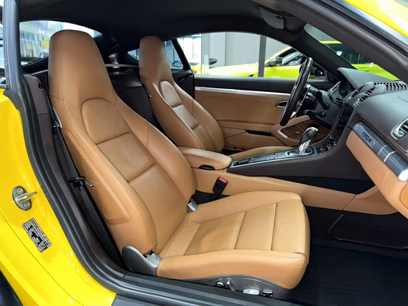 Porsche 718 2018 Cayman 2.0T фото 12