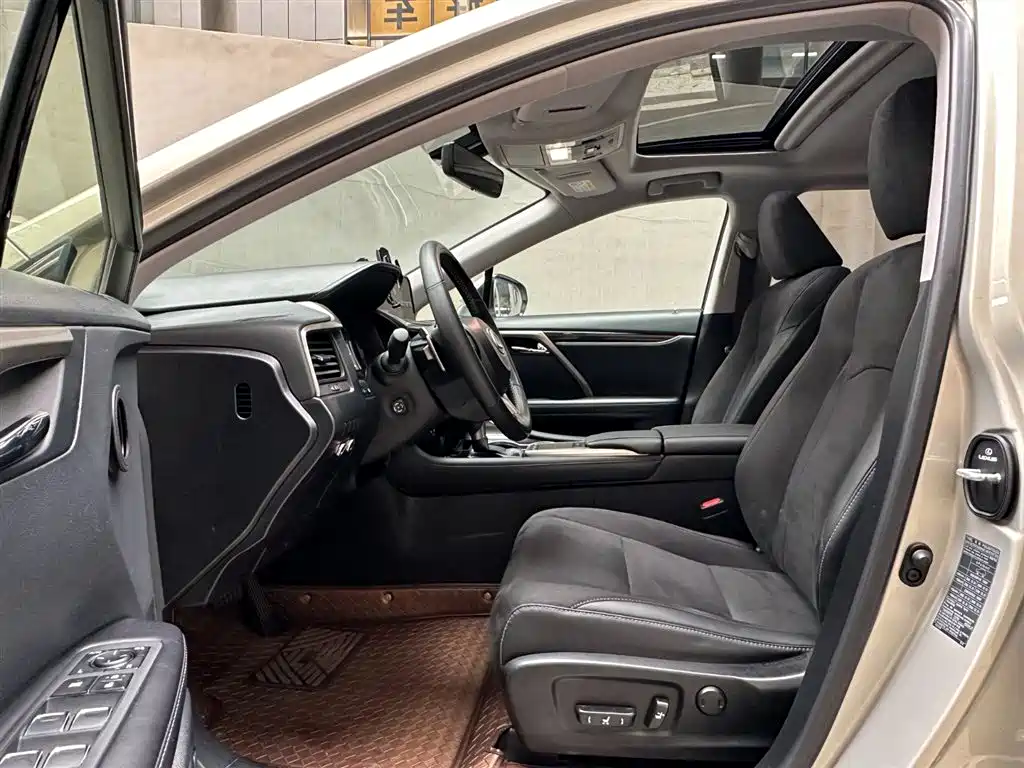 LEXUS RX