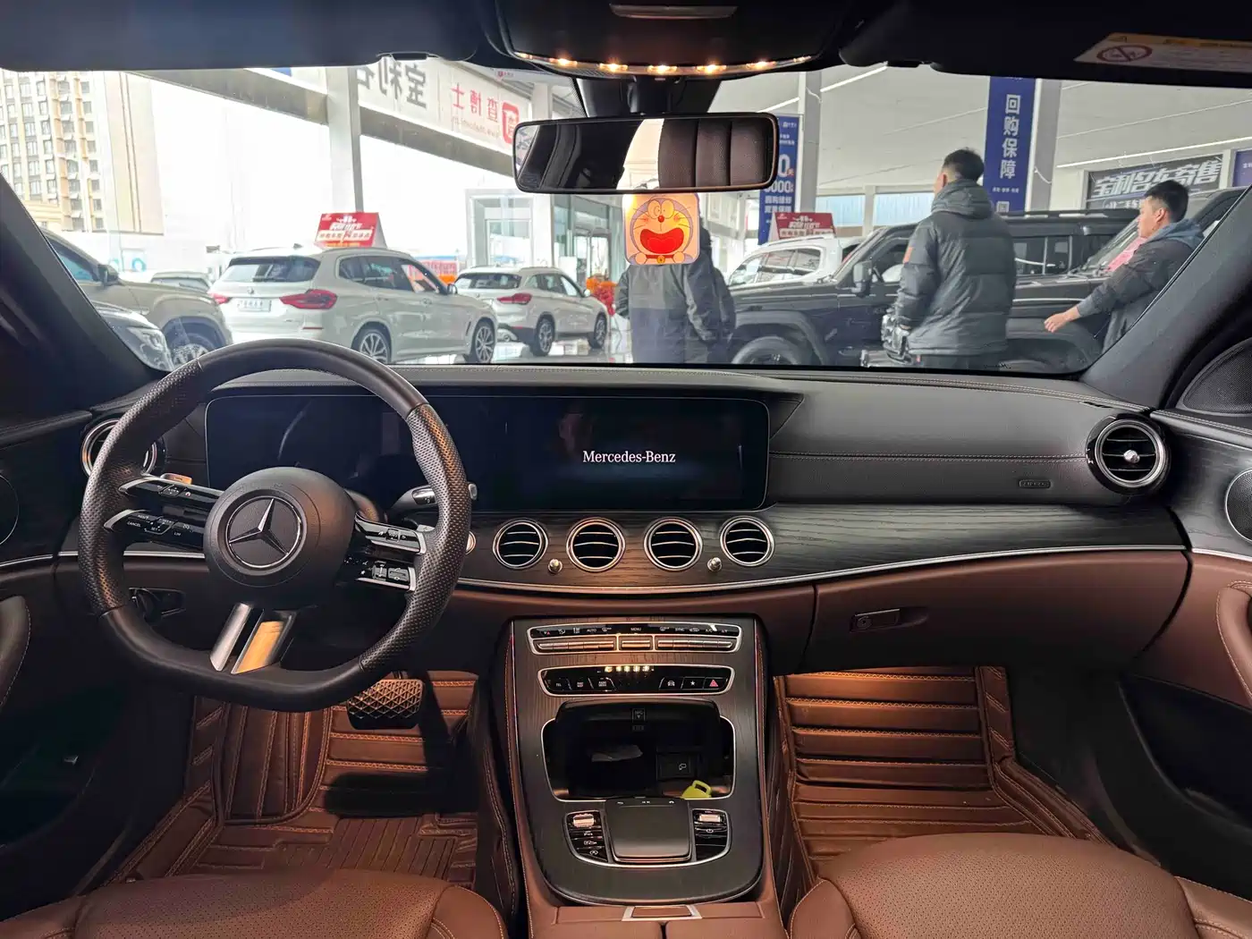 Mercedes-Benz E-Class 2023 E 260 L Sport фото 6