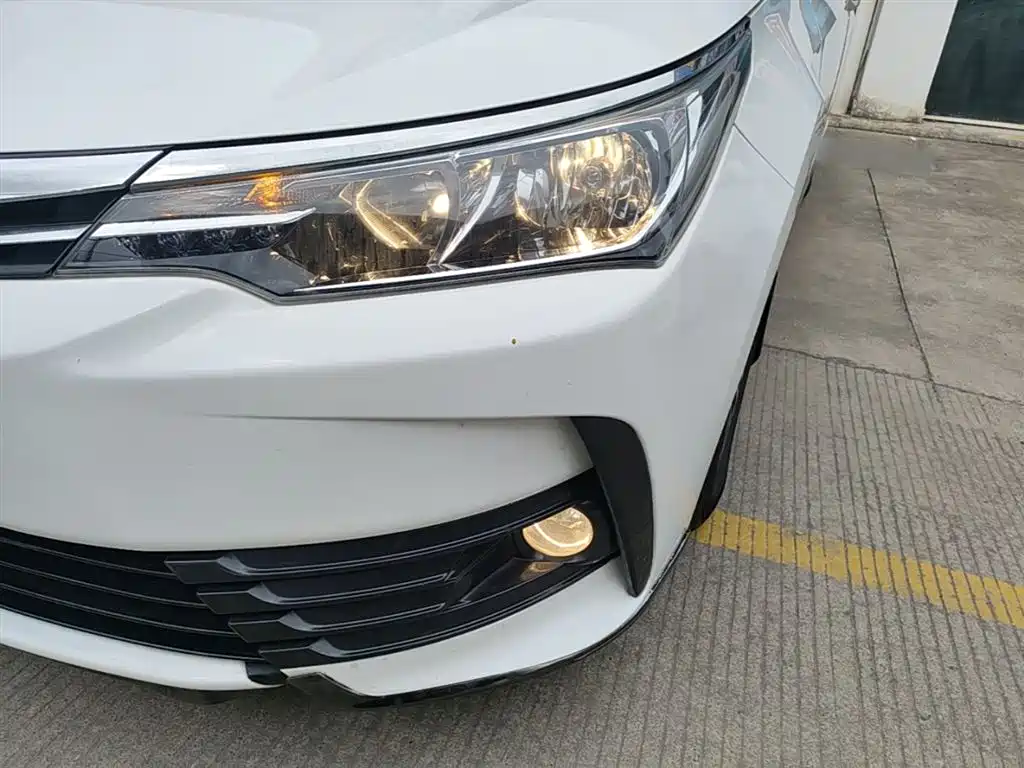 Toyota Corolla 2017 Facelift 1.2T S-CVT GL-i фото 24