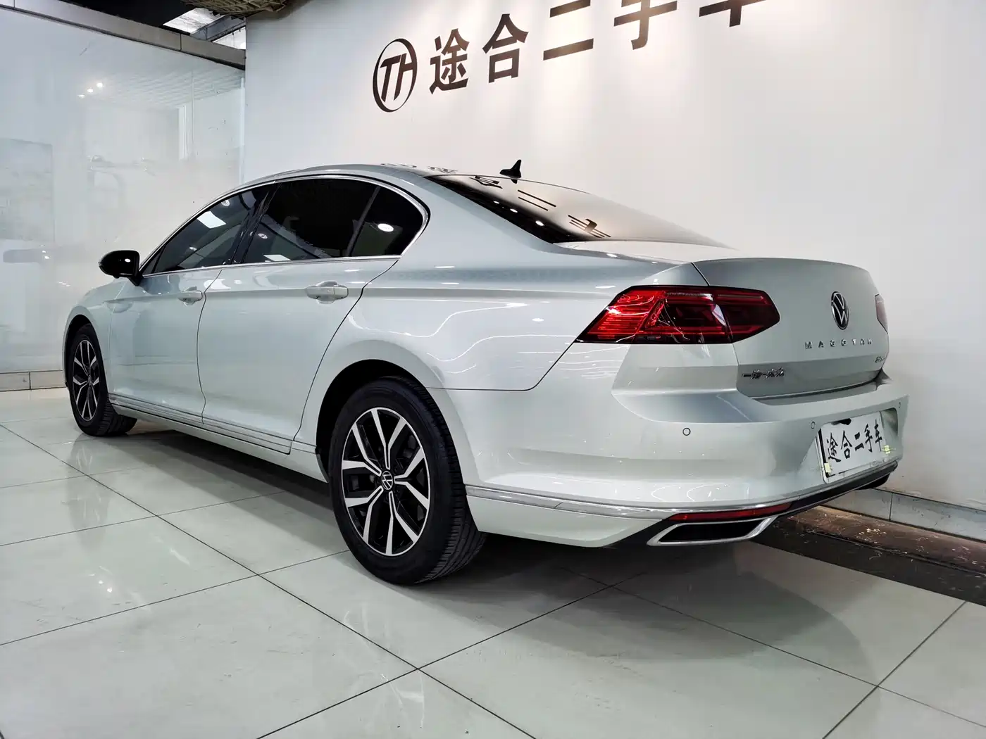Volkswagen Magotan 2020 330TSI DSG Leading фото 6