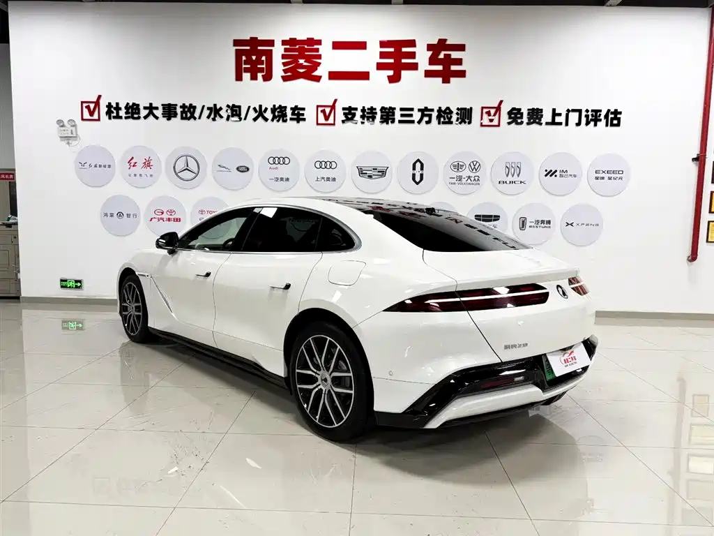 Denza Z9 2024 Model 1100km AWD Max Edition фото 7