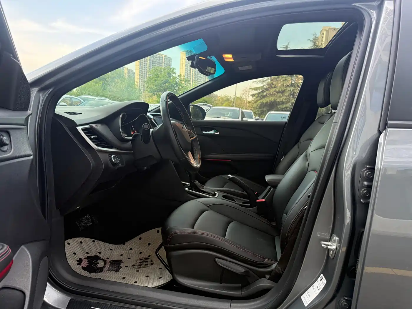 Chevrolet Monza 2019 RS 330T Auto Smooth Edition China VI фото 4