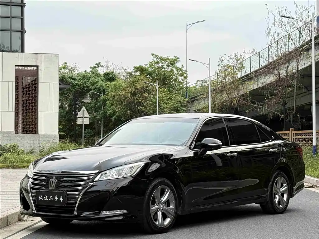 Toyota Crown 2015 2.0T Fashion фото 12