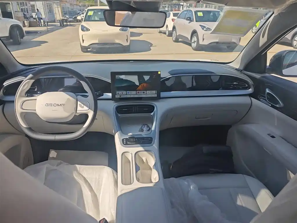Geely Galaxy Starry Wish 2026 Edition 310km Youth Version фото 6