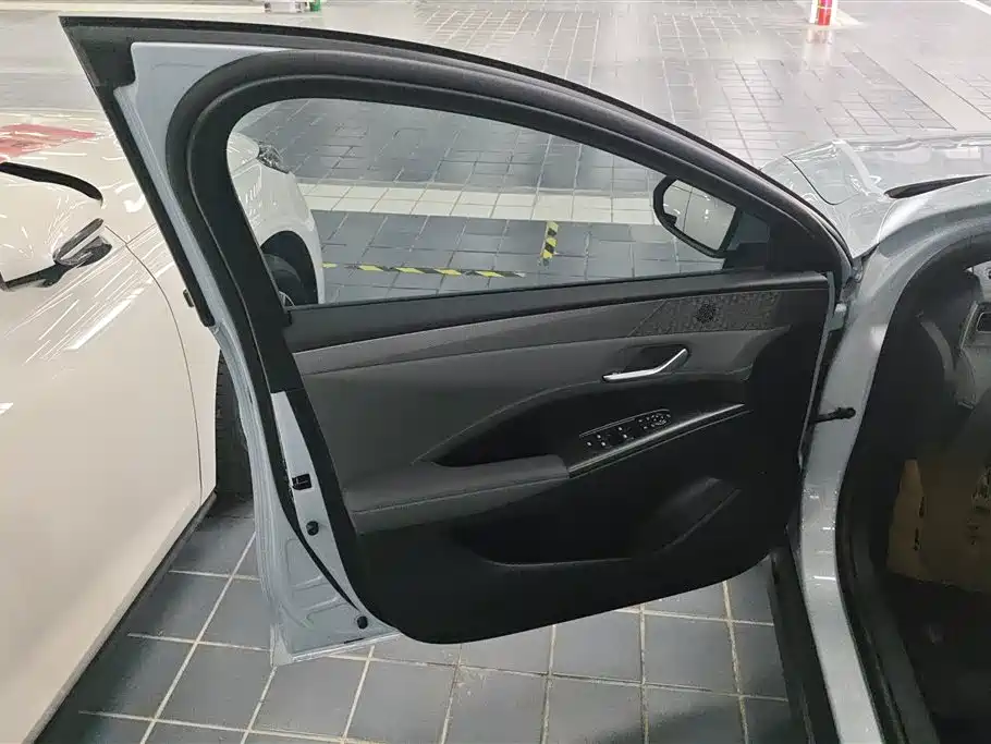 BYD Qin PLUS 2026 EV Smart Drive Edition 510KM Progressive фото 7