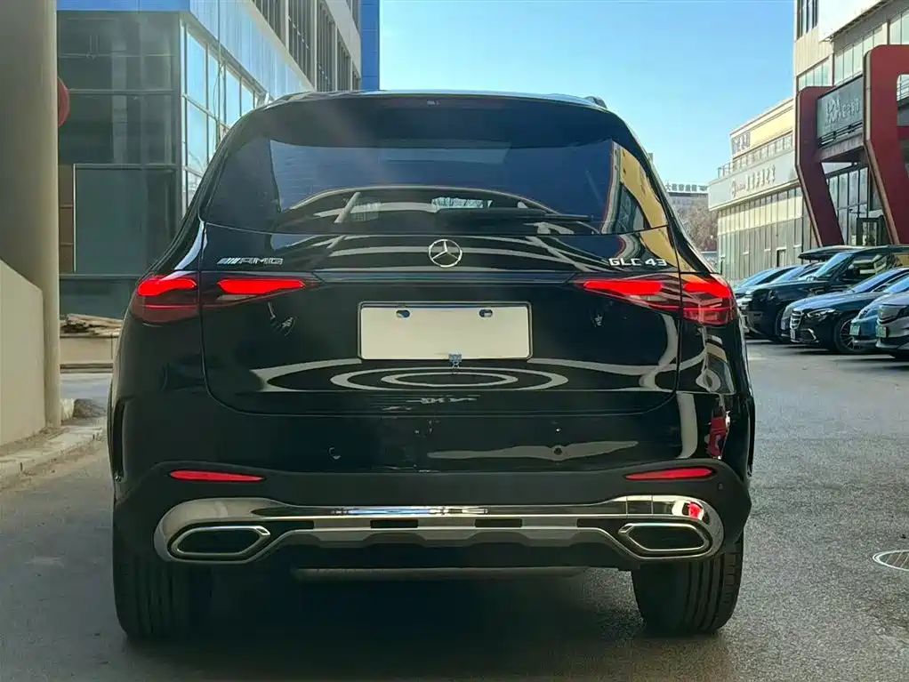 Mercedes-Benz GLC 2024 GLC 300 L 4MATIC Dynamic 5-seater фото 4