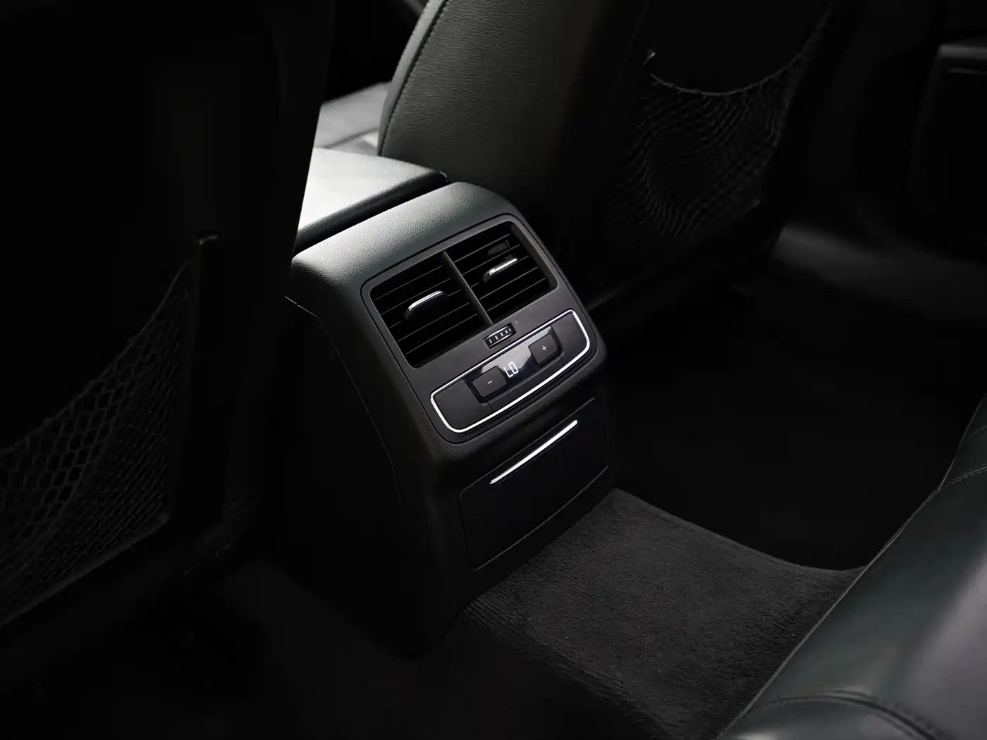 Audi A4L 2019 40 TFSI Fashion (China VI) фото 10