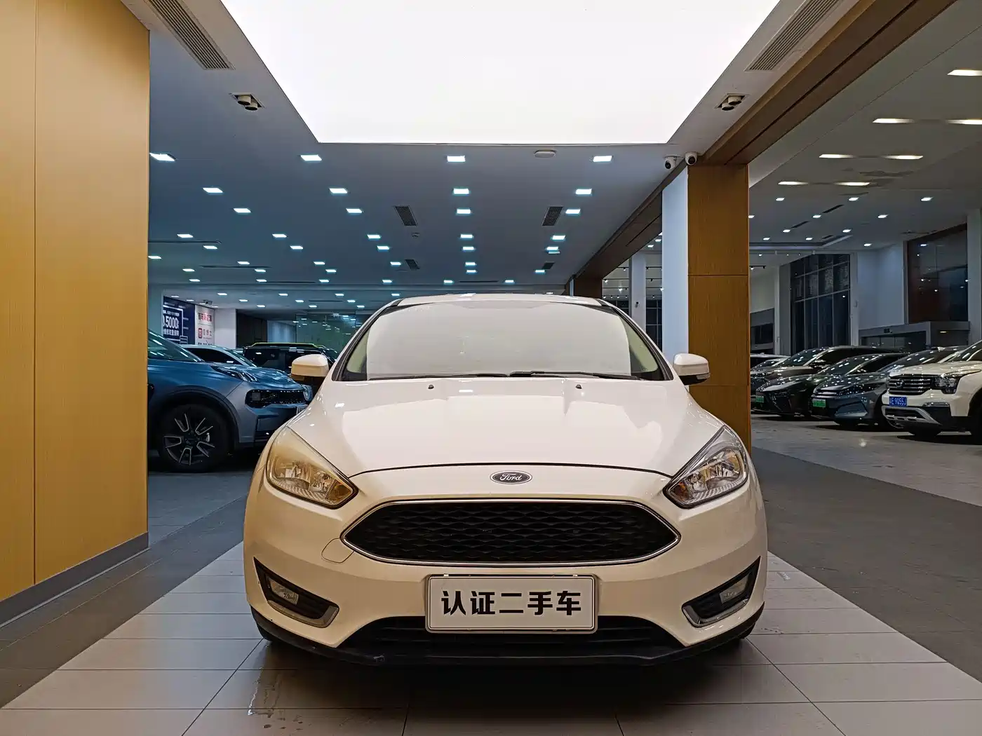 Фото 3 - Ford Focus