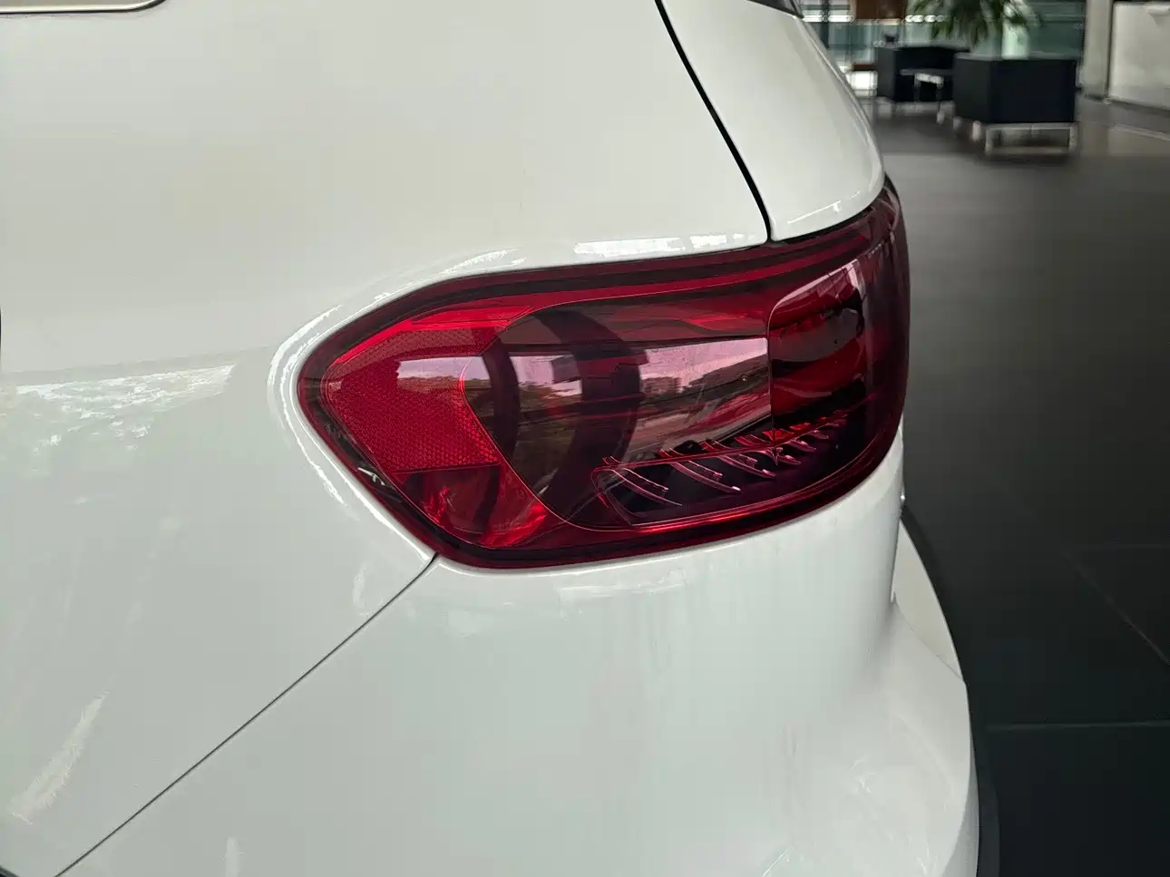 Mercedes-Benz EQB 2025 EQB 260 фото 6