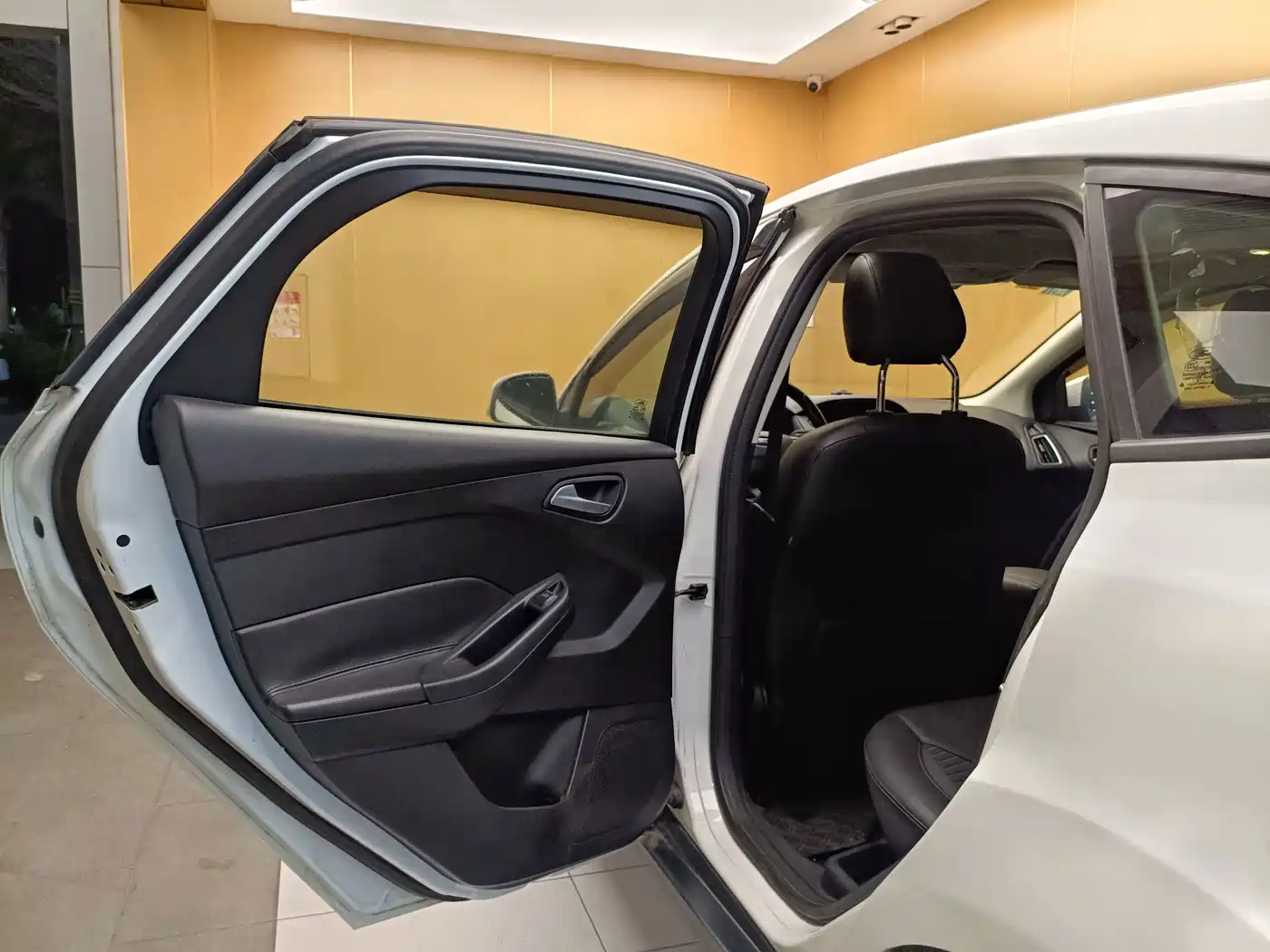 Фото 20 - Ford Focus