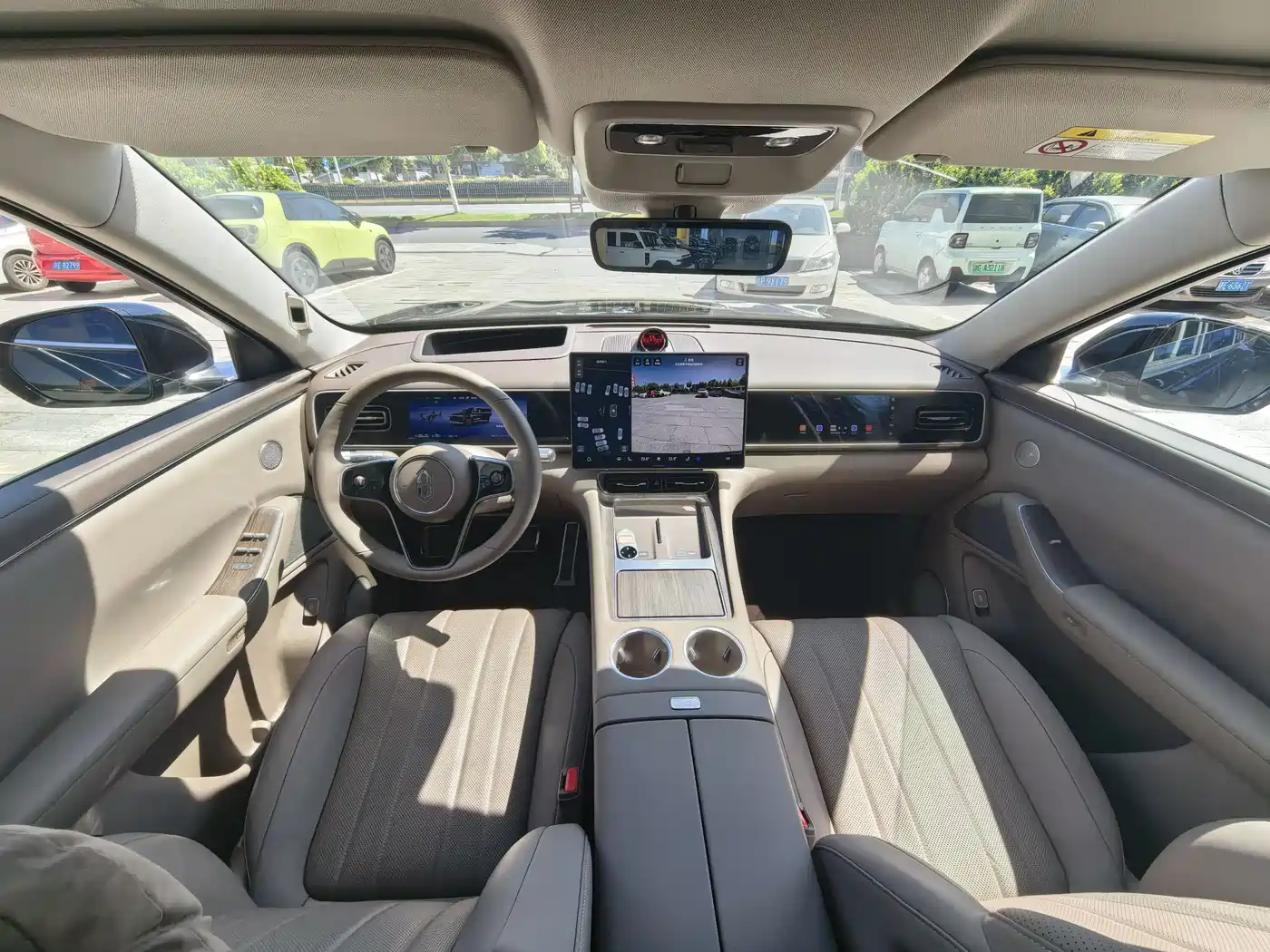 AITO Wenjie AITO M7 2026 Extended Range Ultra AWD 5-Seater фото 8
