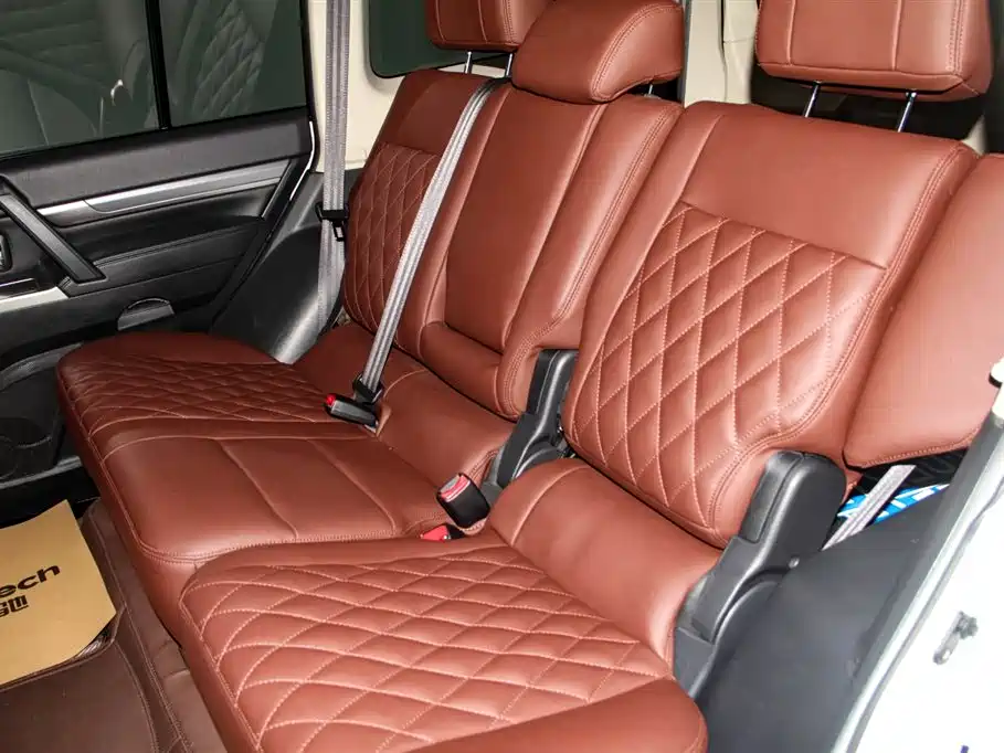 Mitsubishi Pajero (Import) 2020 3.0L Automatic Standard Edition фото 20
