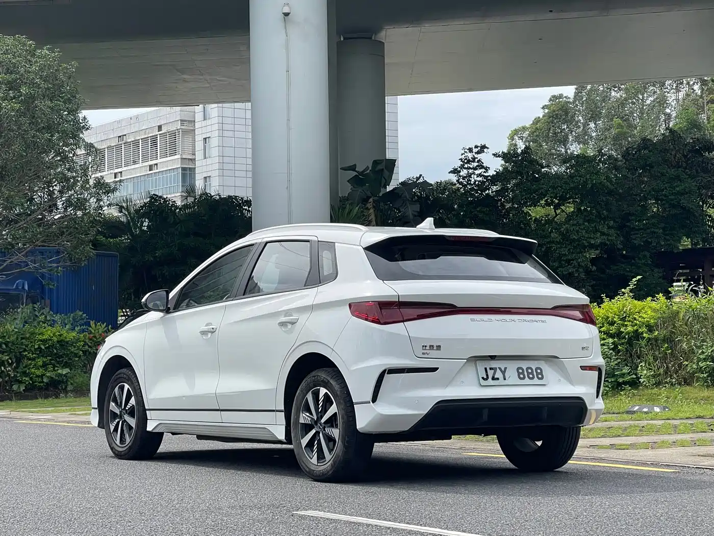 BYD e2 2023 2023 Luxury Model