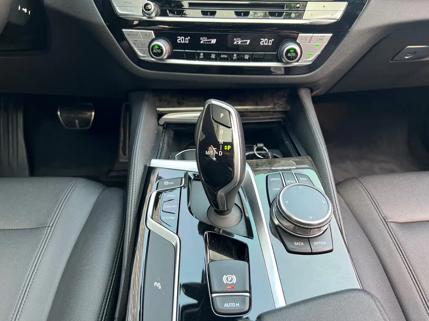 BMW 5 Series 2018 525Li M Sport Package фото 11