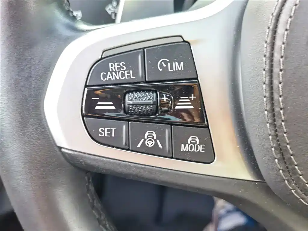 BMW X5 (Import) 2021 xDrive40i Exclusive M Sport Package фото 36