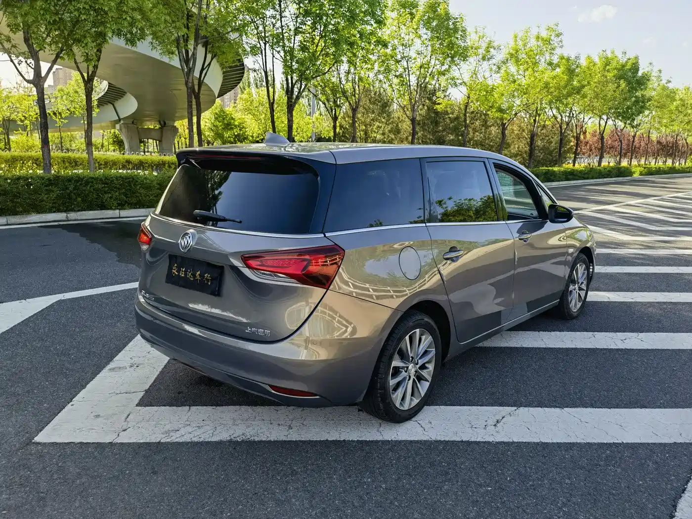 Buick GL6 2019 18T 6-seat Connected Luxury China VI фото 6