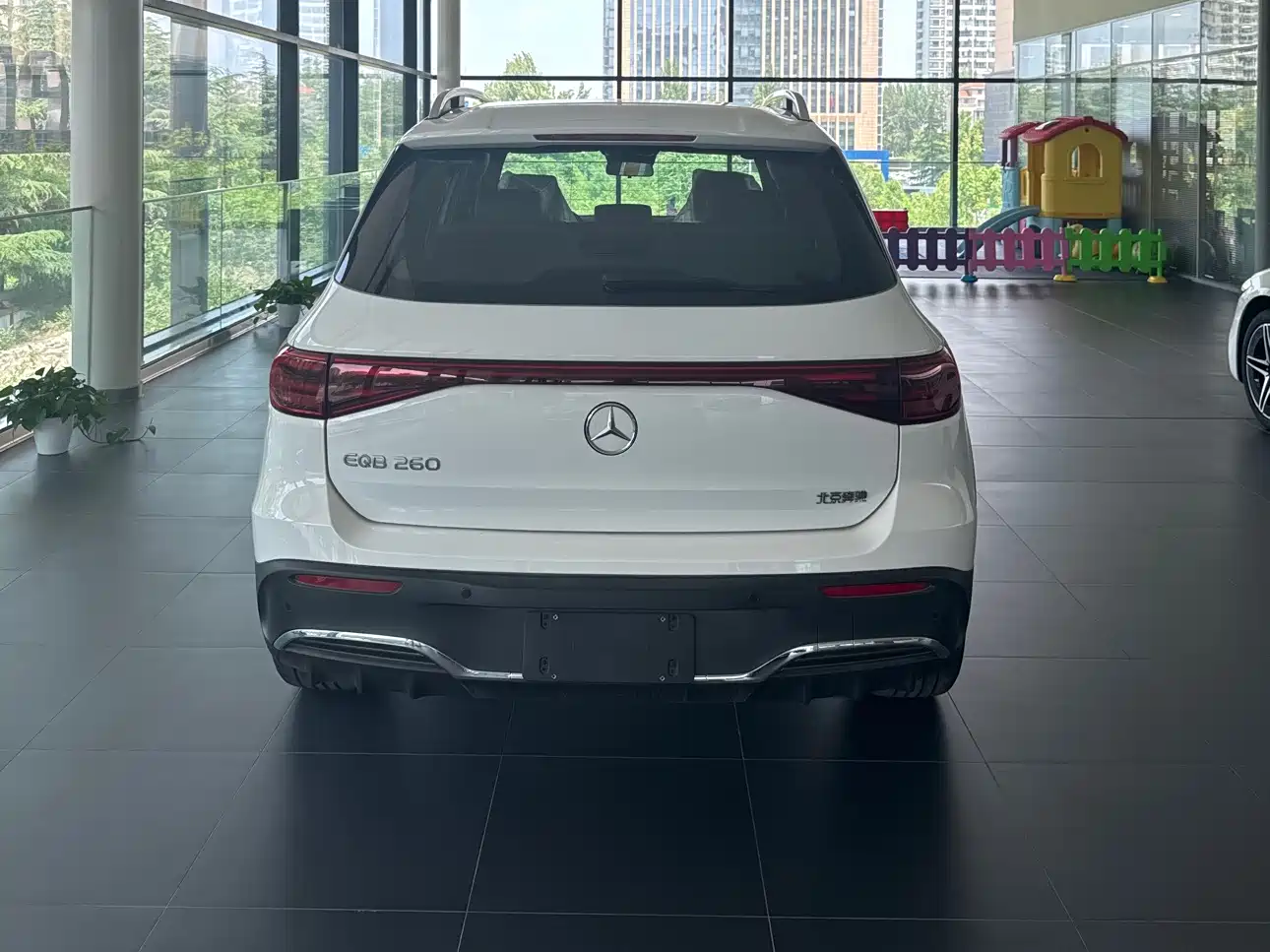 Mercedes-Benz EQB 2025 EQB 260 фото 4