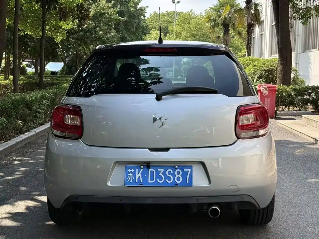DS 3 Classic 2014 2012 1.6L Style Edition