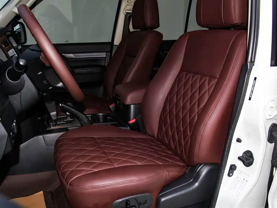 Mitsubishi Pajero (Import) 2020 3.0L Automatic Standard Edition фото 18