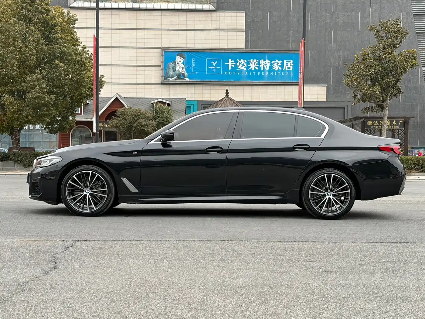 BMW 5 Series 2022 Model Second Facelift 530Li Leading M Sport Package фото 6