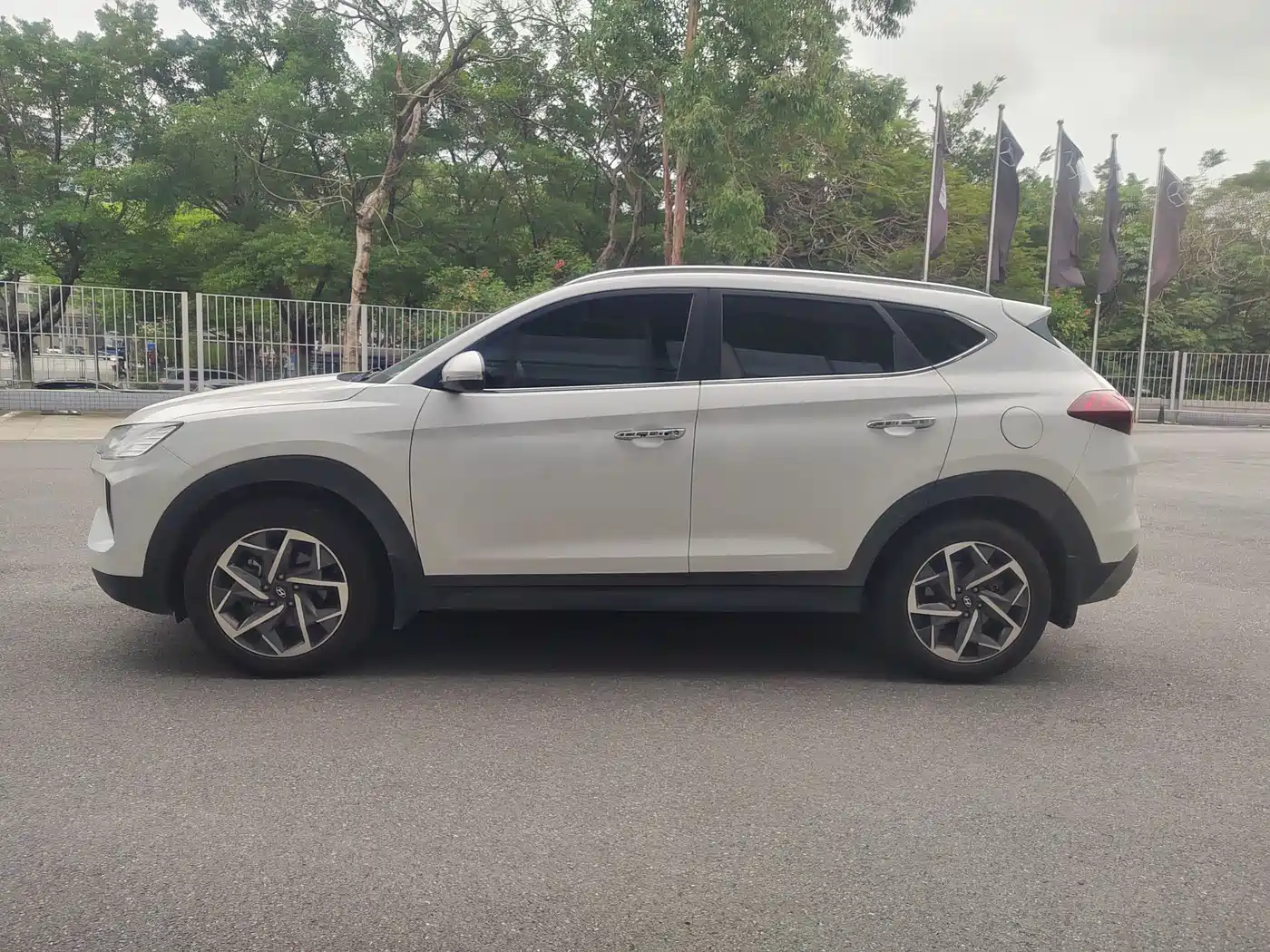 Hyundai Tucson 2019 280TGDi Dual-clutch 2WD Smart Connect Edition China VI фото 3