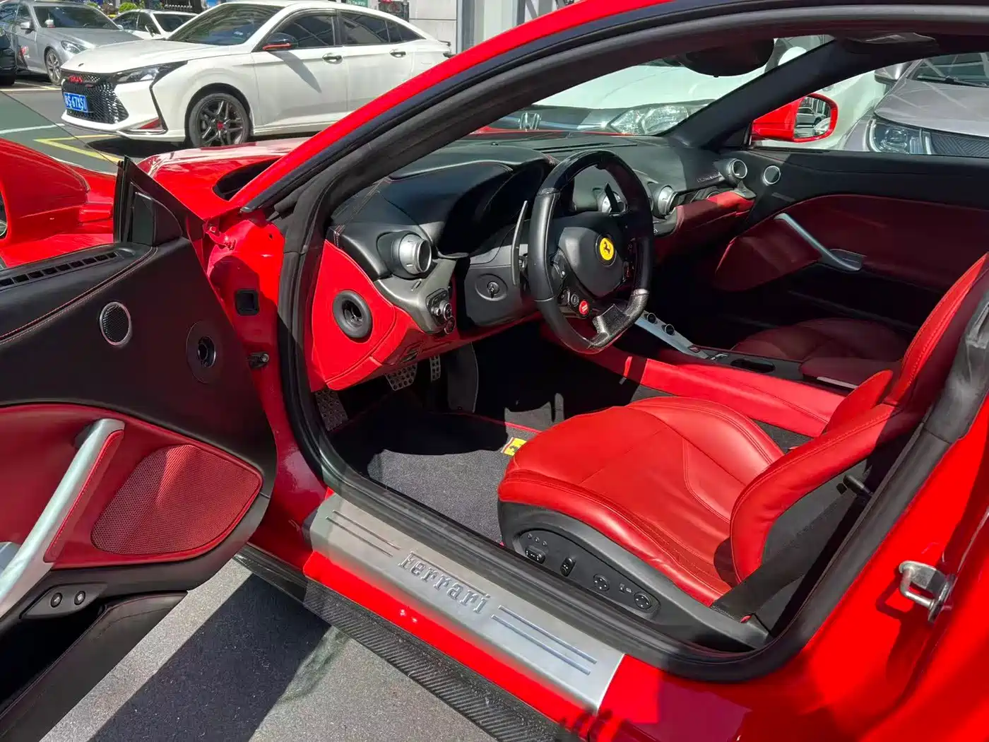Ferrari F12berlinetta 2014 2013 6.3L Standard
