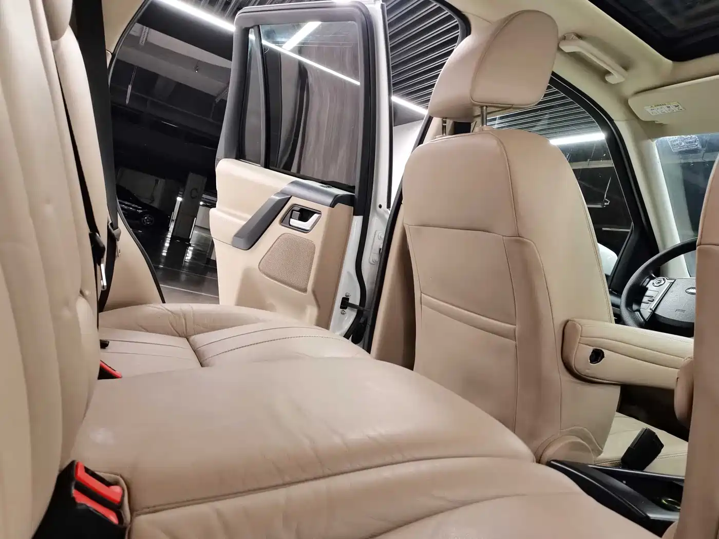 Land Rover Freelander 2 2014 2.0T Si4 SE Gasoline Edition фото 8