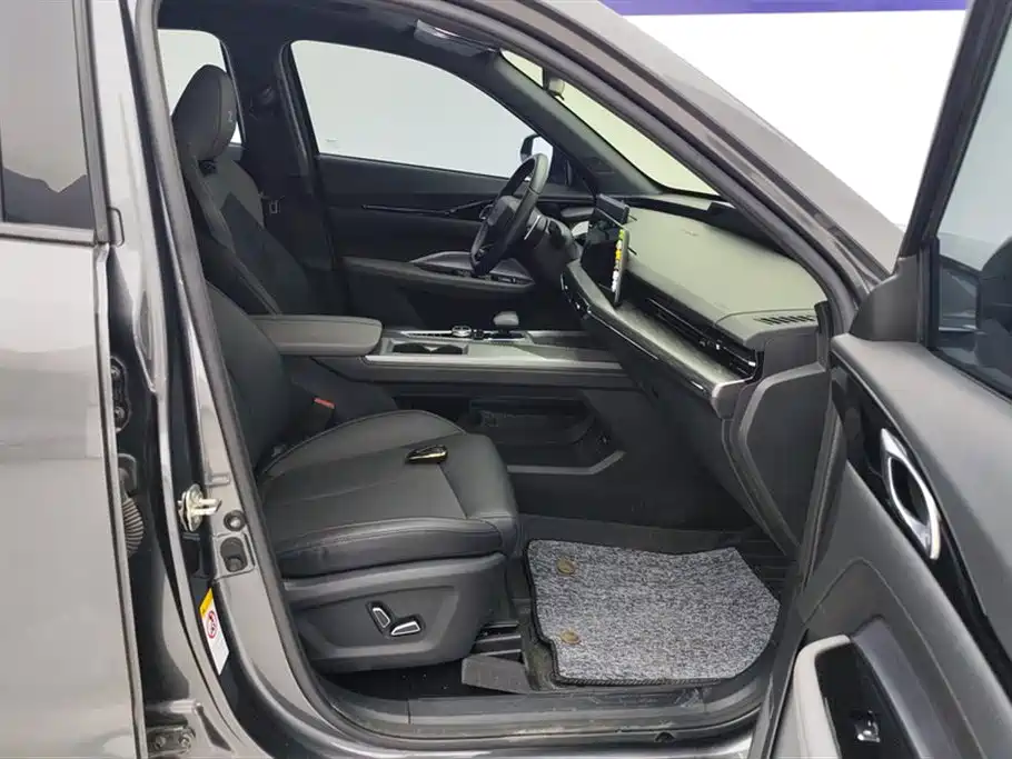 CHANGAN CHANGAN AUCHAN Z6