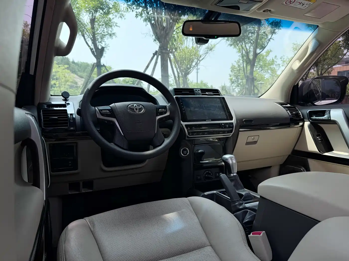 Toyota Prado (Import) 2014 2.7L Automatic Standard Edition фото 12