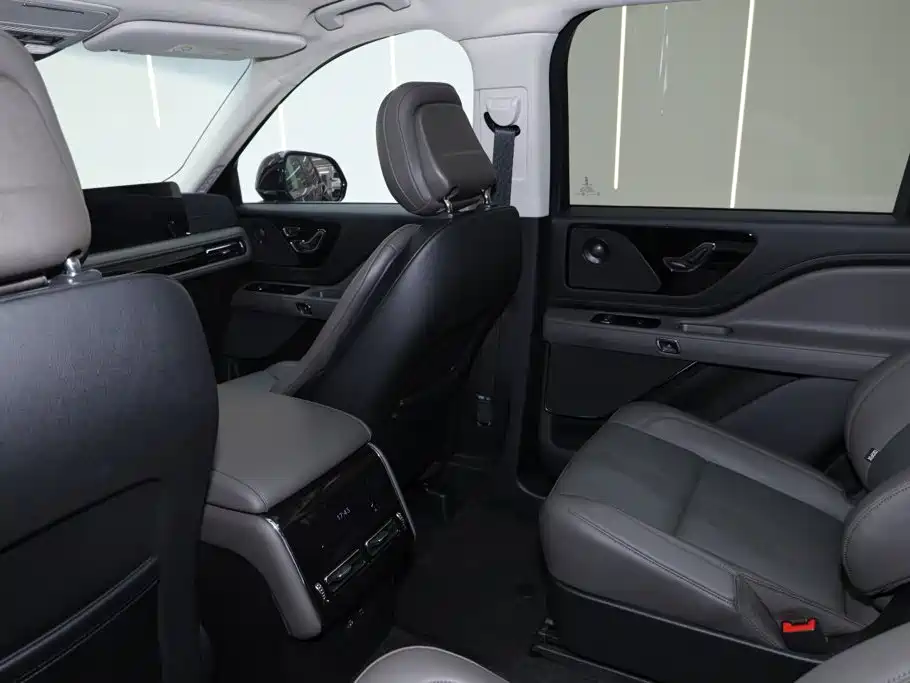 Lincoln Aviator 2025 2024 3.0T V6 AWD Elegance Edition 6-Seater