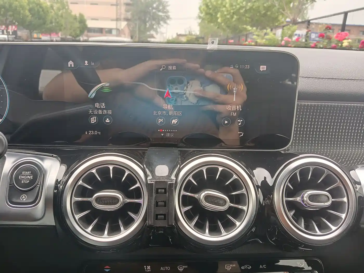 Mercedes-Benz GLB 2020 Facelift GLB 200 Style фото 23
