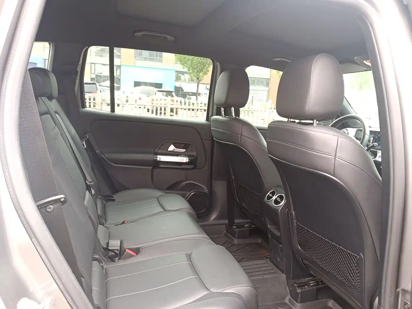 Mercedes-Benz GLB 2020 Facelift GLB 200 Style фото 30
