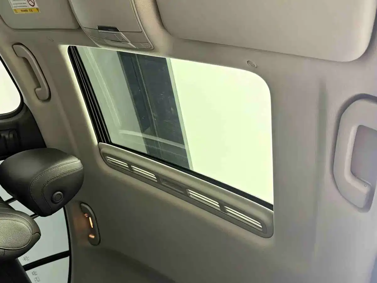 Mercedes-Benz CLS 2018 CLS 300 Dynamic фото 13