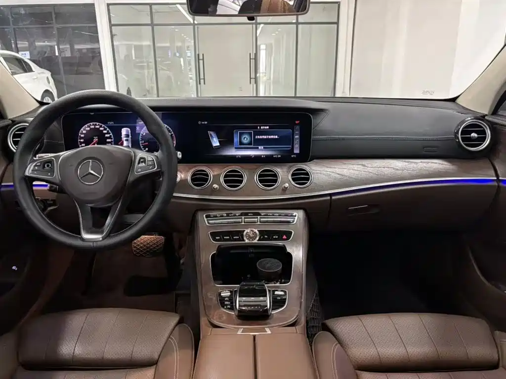 Mercedes-Benz E-Class 2018 E 200 L 4MATIC фото 5