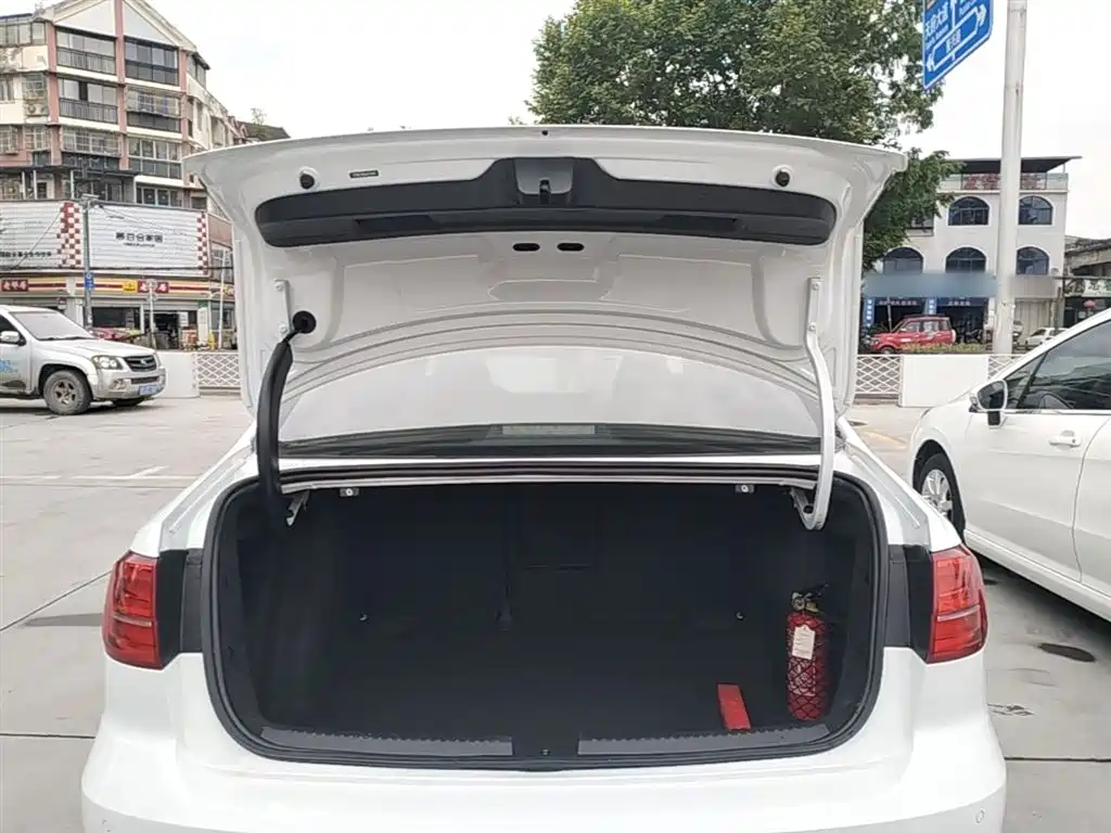Volkswagen Sagitar 2018 280TSI DSG Comfort фото 19