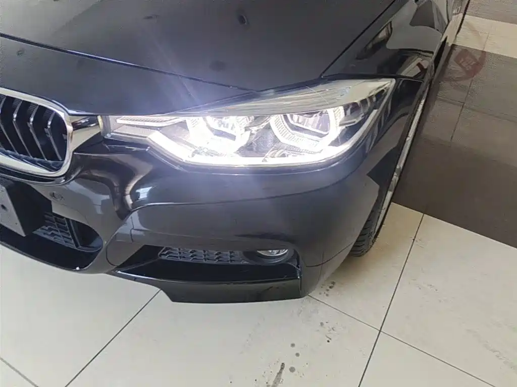 BMW 3 Series 2017 320Li M Sport фото 24
