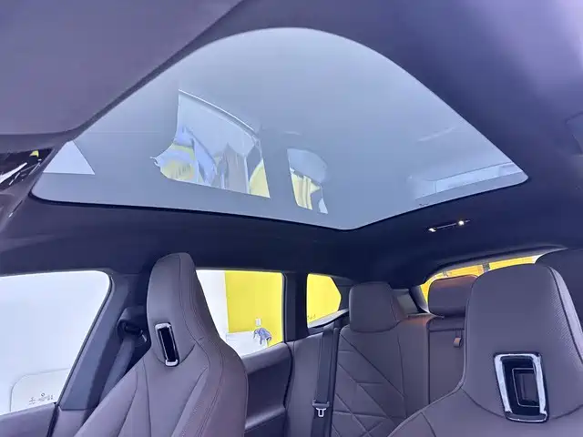BMW iX 2022 xDrive40 фото 9