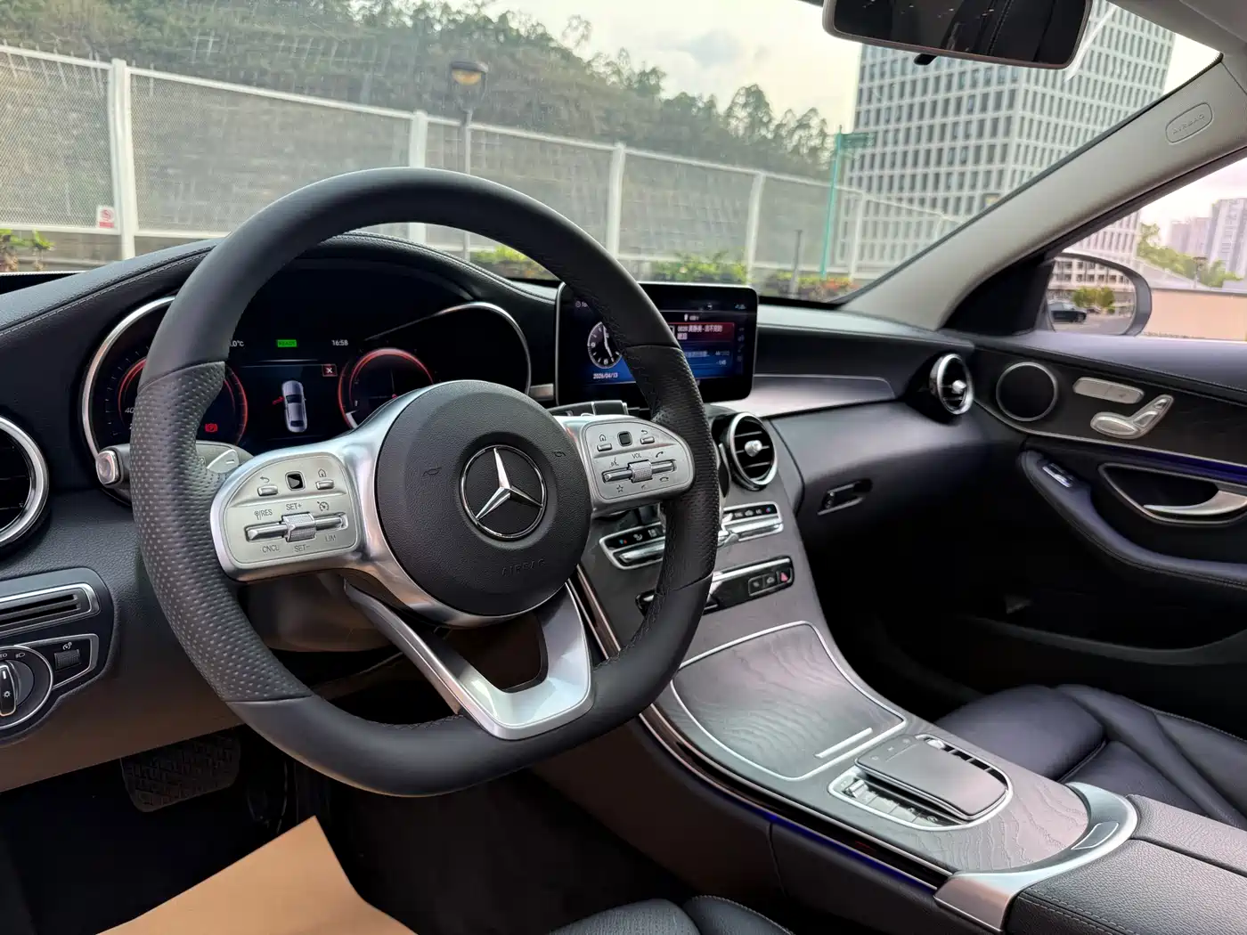 Mercedes-Benz C-Class 2020 C 260 L Sport фото 6