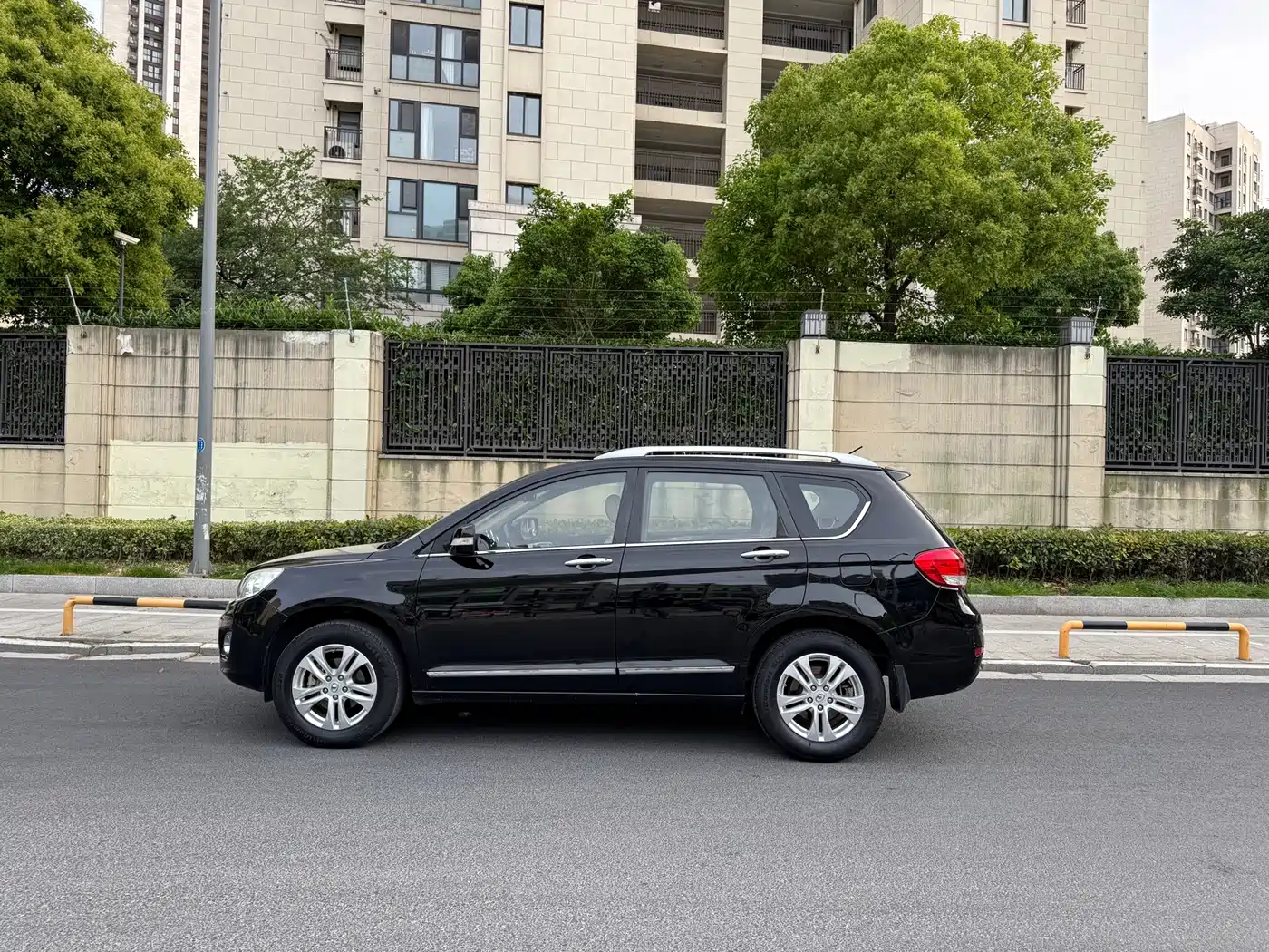 Haval H6 2011 2.0L Manual 2WD Elite Edition фото 4