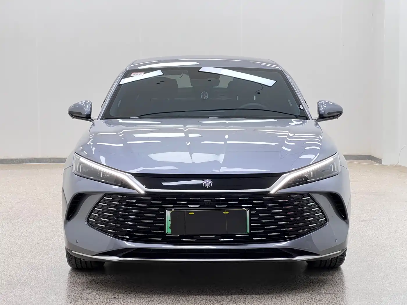 BYD Qin L 2024 DM-i 80KM Superior фото 2