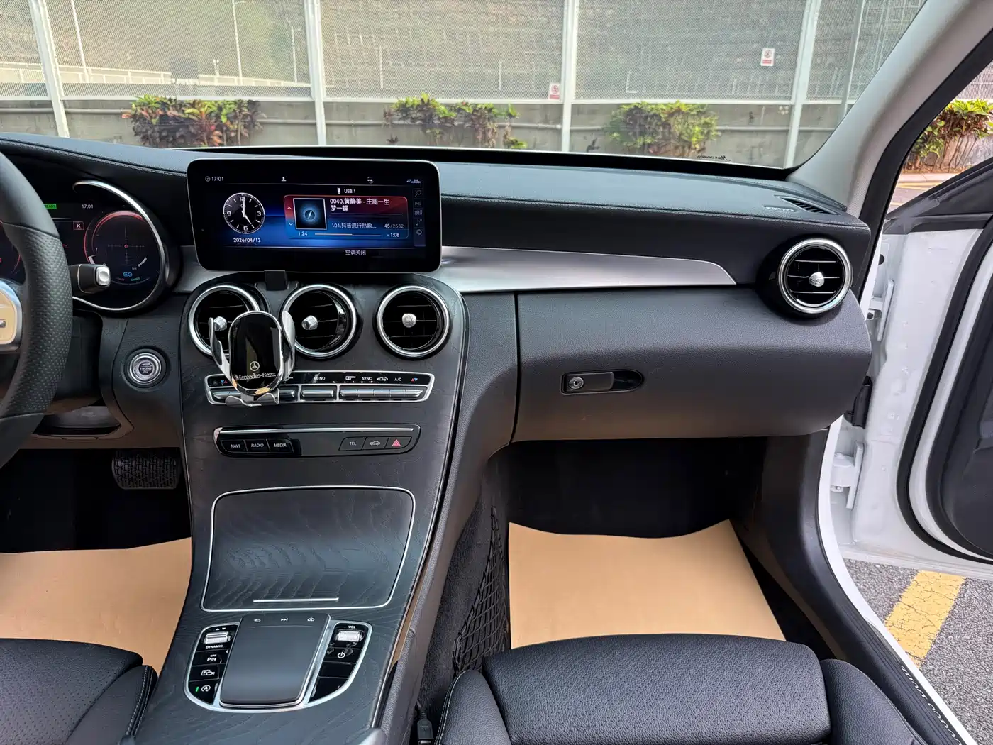 Mercedes-Benz C-Class 2020 C 260 L Sport фото 14