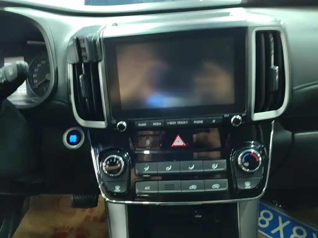 Hyundai Beijing Hyundai ix35 2018 2.0L Automatic 2WD Zhiyong·Enjoyment Edition фото 13