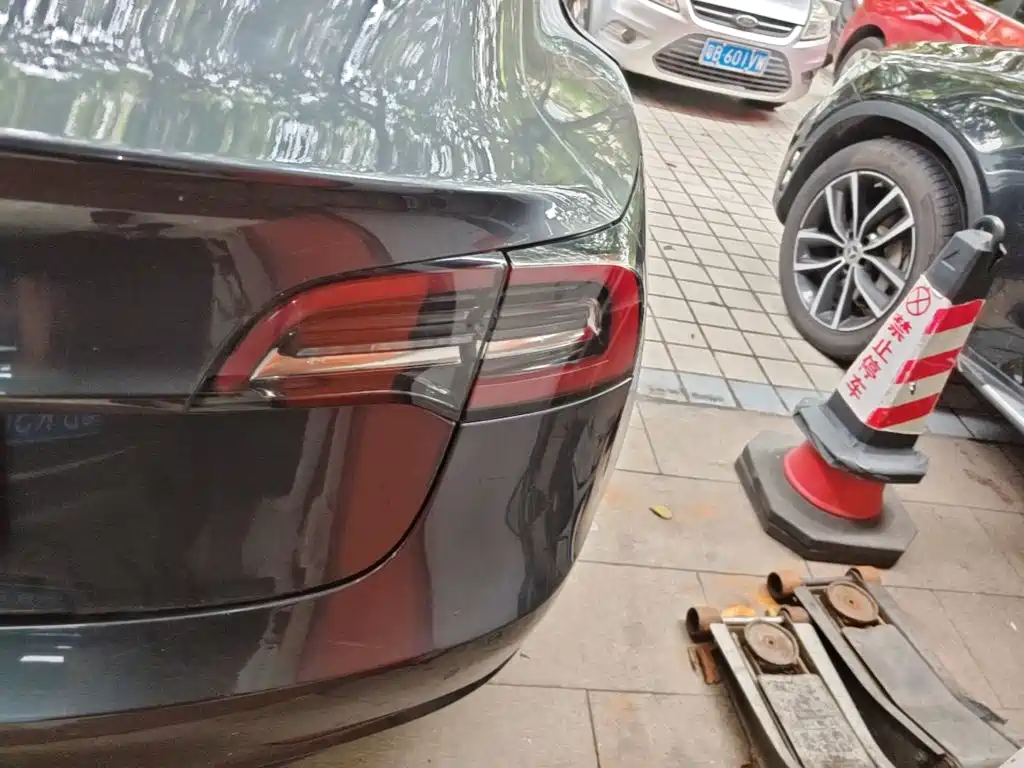 Фото 8 - Tesla Model 3 (Import)