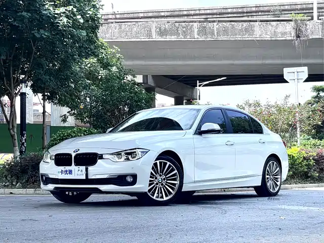 BMW 3 Series 2019 320Li Fashion Type — фото 1