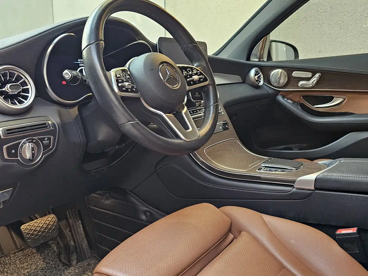 Mercedes-Benz GLC 2020 GLC 260 L 4MATIC Luxury фото 6