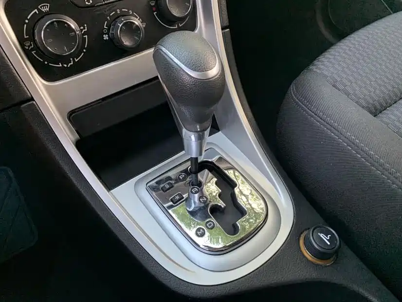 Peugeot 307 2013 1.6L Automatic CROSS фото 5