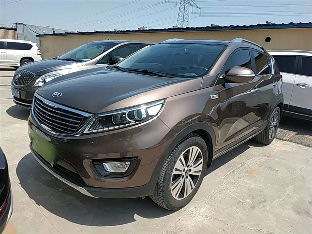 Kia Sportage 2016 2.0L Automatic 2WD DLX фото 2