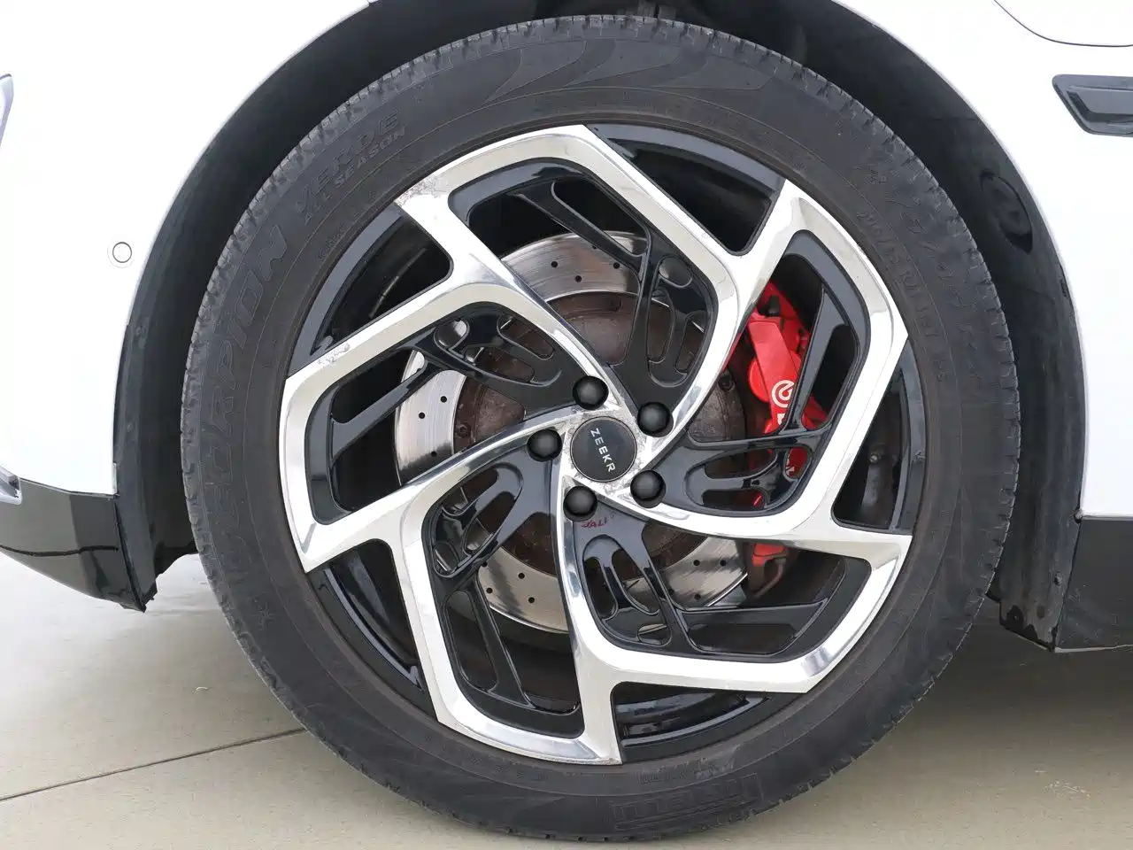 ZEEKR EXTREME KRYPTON 001