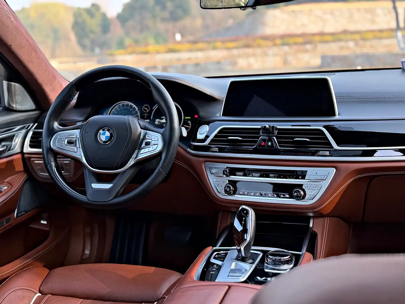 BMW 7 SERIES